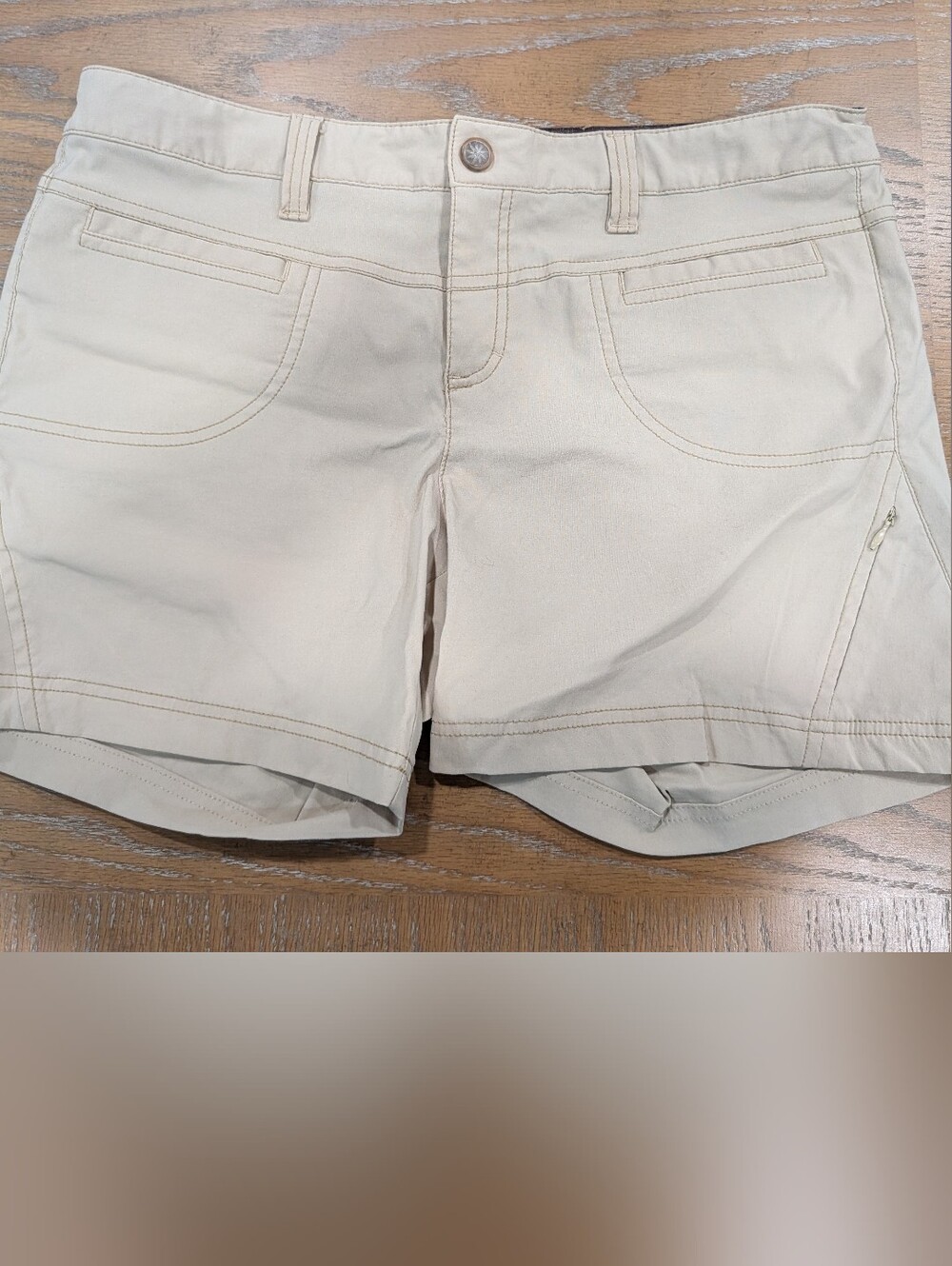 Athleta Athletic Khaki Shorts (12)
